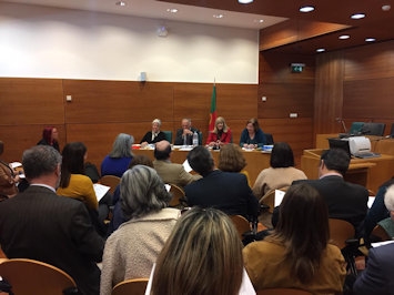 Gabinete da Família, da Criança e do Jovem reúne com magistrados do MP da Comarca de Lisboa Oeste e representantes das CPCJ